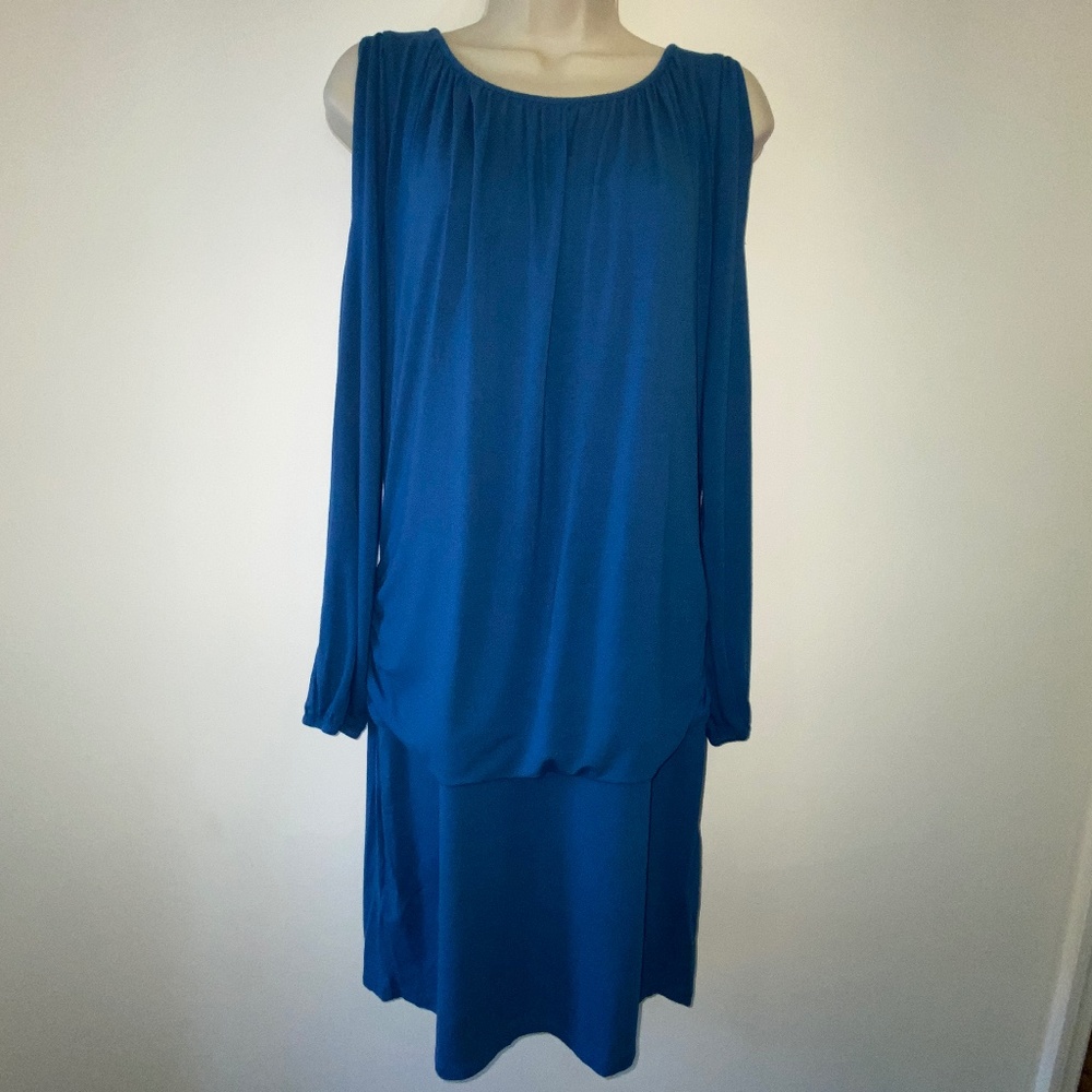Tommy Bahama Blue Long Cut out sleeves